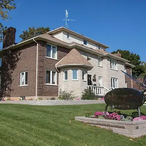 Butterfly Manor 4* מפלי הניאגרה